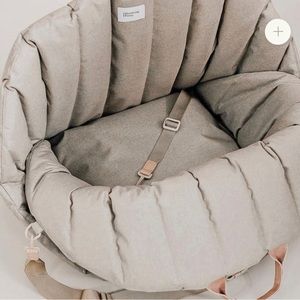 Hunting Pony dog car seat - brand new, never used.